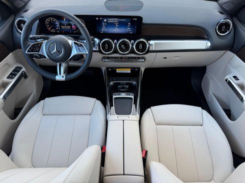 New 2026 Mercedes-Benz GLB 250 image 16