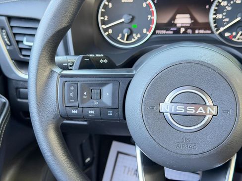 Used 2024 Nissan Rogue SV AWD/4WD image 60