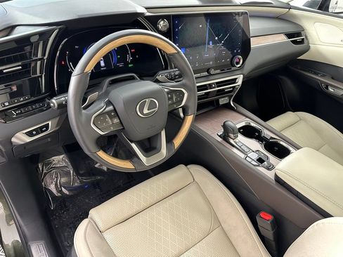 Used 2024 Lexus RX 350 w/ Convenience Package AWD/4WD image 17