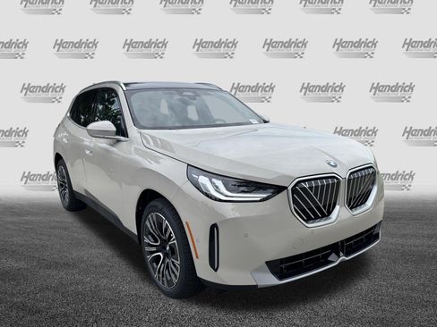 New 2026 BMW X3 xDrive30i w/ Convenience Package AWD/4WD image 2