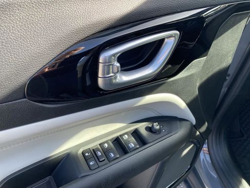 Used 2023 Jeep Compass Limited AWD/4WD image 13