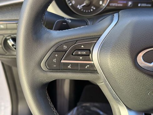 Used 2023 INFINITI QX50 Luxe image 19