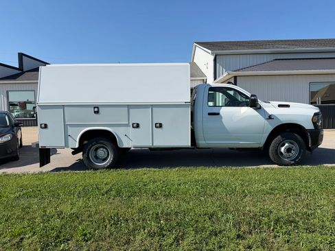 Used 2023 RAM 3500 Tradesman AWD/4WD image 8