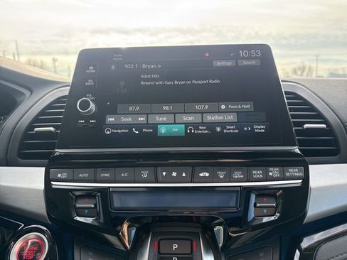 Used 2025 Honda Odyssey Touring image 15