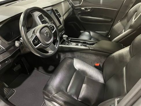 Used 2020 Volvo XC90 T5 Momentum w/ Protection Package image 15