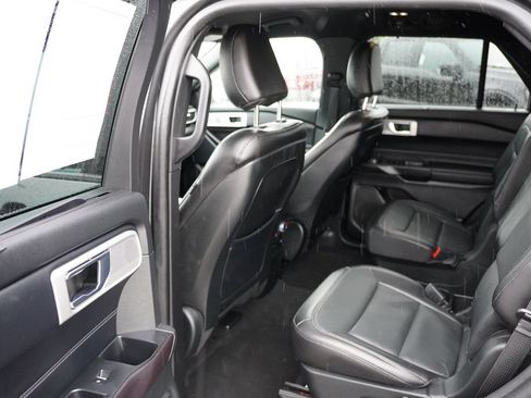 Certified 2020 Ford Explorer Limited AWD/4WD image 16