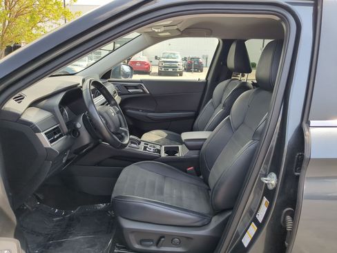 Used 2024 Mitsubishi Outlander Ralliart AWD/4WD image 17