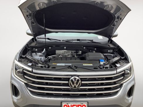 New 2025 Volkswagen Atlas SE FWD image 12