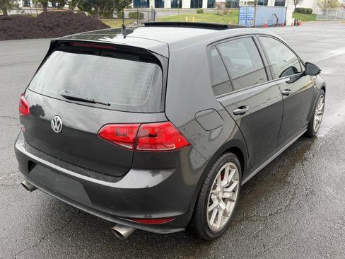 Used 2017 Volkswagen GTI SE FWD image 3