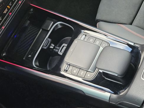 Certified 2023 Mercedes-Benz EQB 300 4MATIC image 21