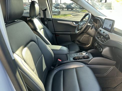 Used 2022 Ford Escape SEL image 22