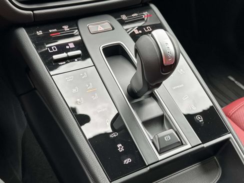 New 2026 Porsche Macan GTS AWD/4WD image 27