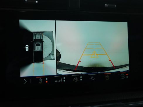 Used 2025 GMC Sierra 2500 Denali image 21