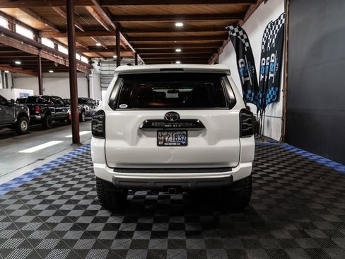 Used 2016 Toyota 4Runner Trail Premium AWD/4WD image 5