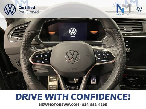 Used 2024 Volkswagen Tiguan SE R-Line image 12