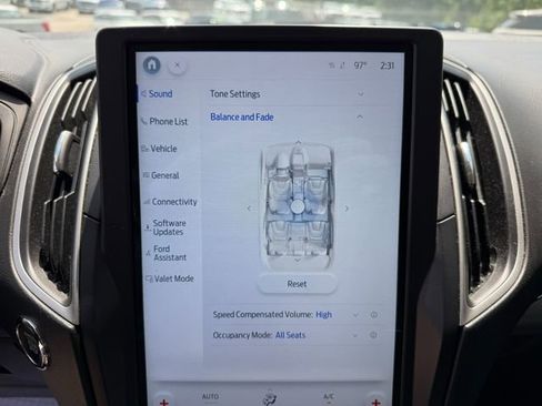 Used 2022 Ford Edge SEL w/ Convenience Package image 25