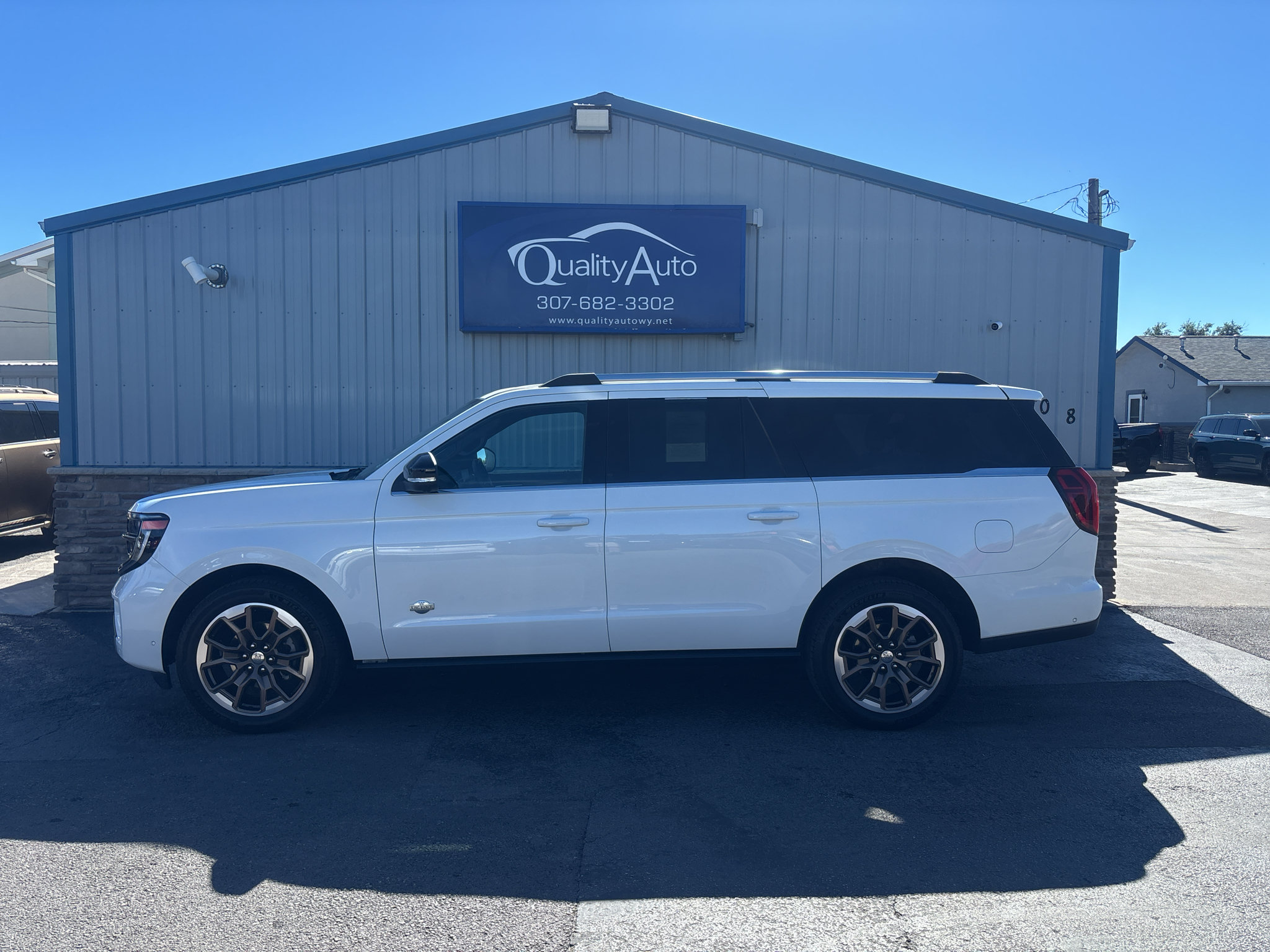 Used 2025 Ford Expedition Max King Ranch AWD/4WD image 1