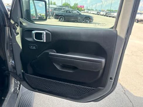 Used 2020 Jeep Gladiator Sport w/ Quick Order Package 24S AWD/4WD image 24