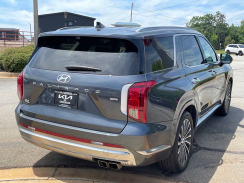 Used 2025 Hyundai Palisade Calligraphy AWD/4WD image 3