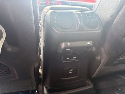 Used 2020 Jeep Wrangler Unlimited Rubicon AWD/4WD image 24