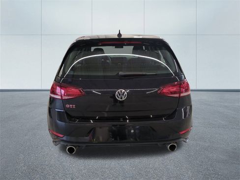 Used 2021 Volkswagen GTI SE image 4