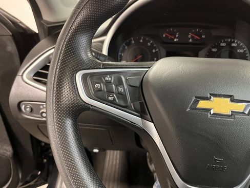 Used 2022 Chevrolet Malibu LT image 25