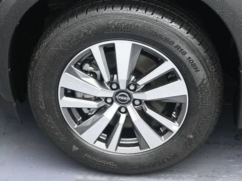 New 2026 Nissan Pathfinder SL FWD image 7