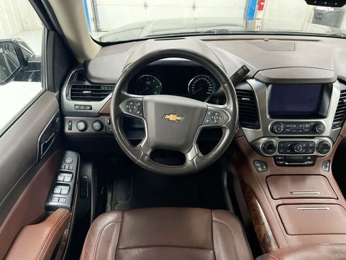 Used 2019 Chevrolet Tahoe Premier AWD/4WD image 11