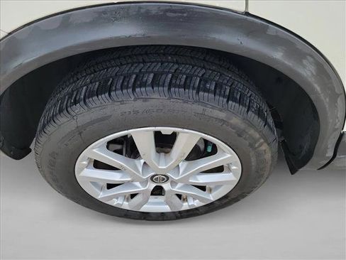 Used 2020 Nissan Rogue Sport SV w/ All-Weather Package image 11