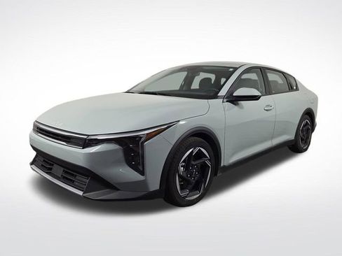 Certified 2025 Kia K4 EX FWD image 2
