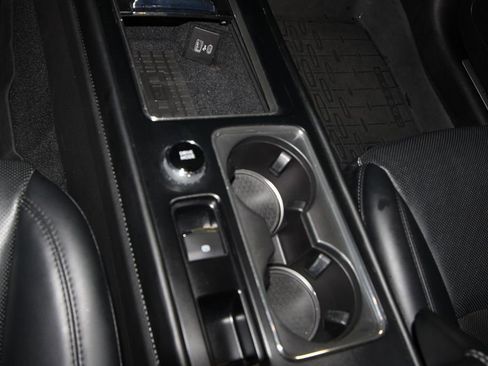 Used 2025 Lincoln Corsair FWD w/ Equipment Group 101A image 18