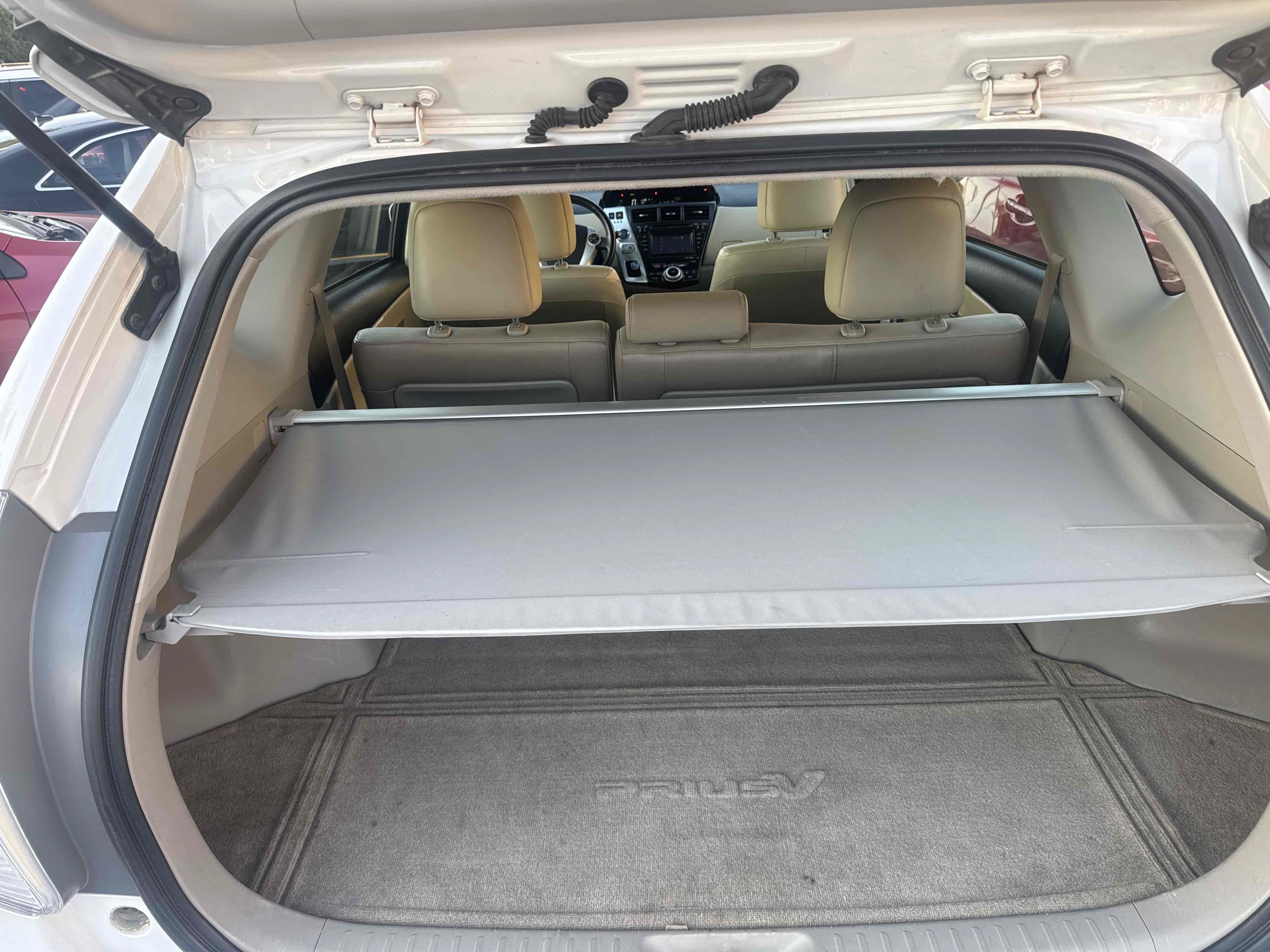 Used 2013 Toyota Prius V Five FWD image 31