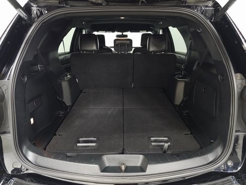 Used 2018 Ford Explorer XLT w/ Equipment Group 202A image 8