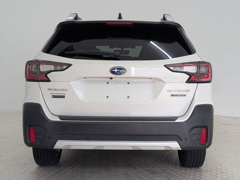 Used 2020 Subaru Outback Touring image 8