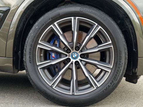 Used 2024 BMW X5 xDrive50e w/ M Sport Package AWD/4WD image 12