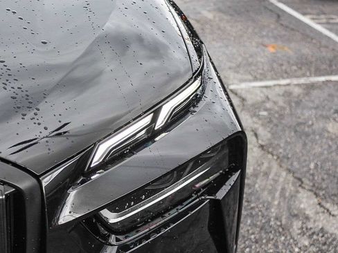 Used 2026 BMW X7 M60i image 10