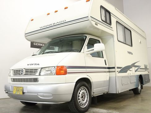 Used 2002 Volkswagen Eurovan FWD image 5