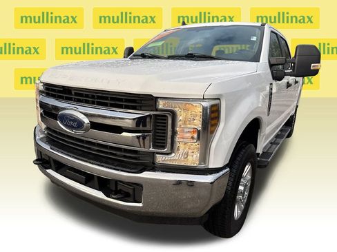Used 2019 Ford F250 XL w/ STX Appearance Package image 9