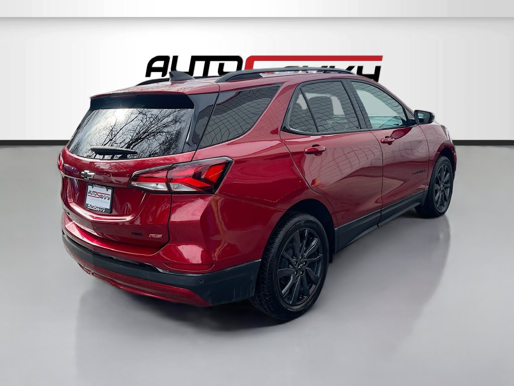Used 2024 Chevrolet Equinox RS w/ LPO, Floor Liner Package AWD/4WD image 7