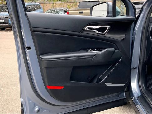 Used 2023 Kia Sportage EX image 19