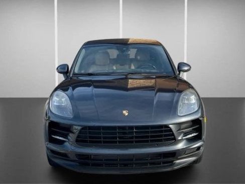 Used 2020 Porsche Macan AWD/4WD image 2