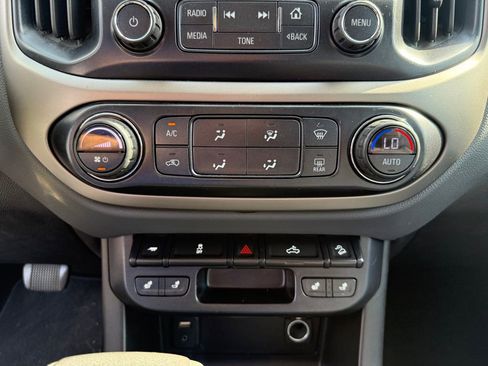 Used 2017 Chevrolet Colorado Z71 image 14