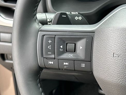 New 2025 Nissan Rogue SV w/ SV Premium Package FWD image 24