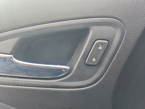 Used 2016 Chevrolet Colorado Z71 image 12