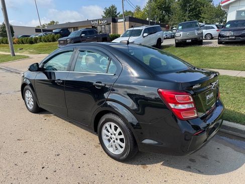 Used 2018 Chevrolet Sonic LT w/ Convenience Package image 3