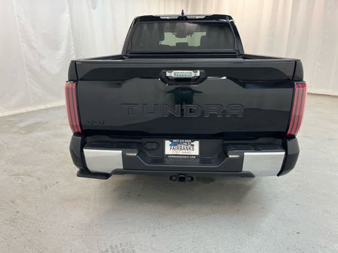 Used 2023 Toyota Tundra Limited image 4