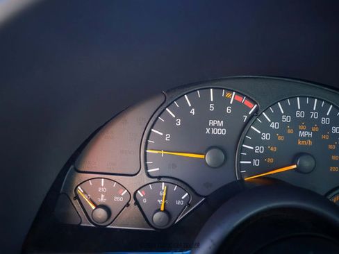 Used 1997 Pontiac Firebird Coupe w/ Opt Pkg image 29