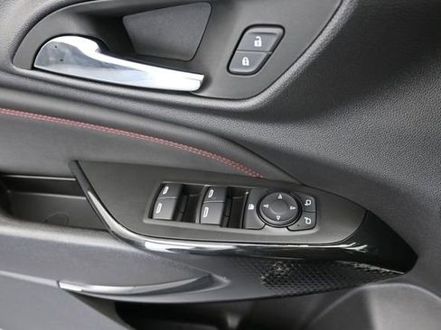 New 2026 Chevrolet Trax RS w/ Driver Confidence Package FWD image 33