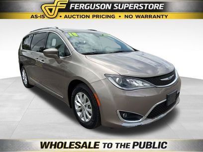 Used 2018 Chrysler Pacifica Touring-L w/ Premium Audio Group