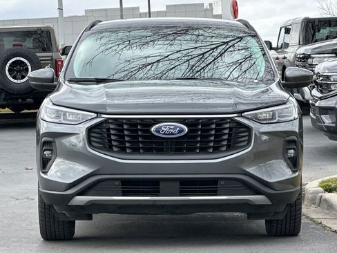 Certified 2025 Ford Escape Platinum image 10